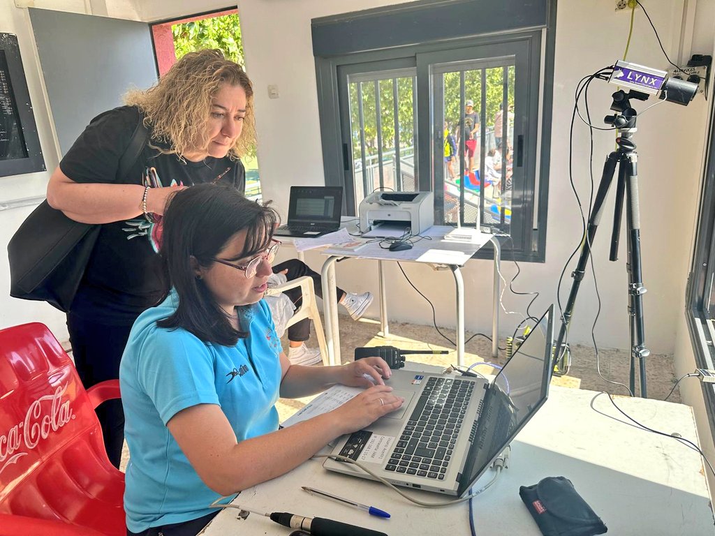 UnionporLeganes's tweet photo. 🏃‍♀️ DEPORTES
La Concejala de #ULEG @MercedesULEG ha acompañado al @CALeganes y a los más de 500 atletas en las pruebas para los próximos campeonatos. Gracias por el trato recibido!
#Uleg #Leganés #SentimosLeganés https://t.co/YzIz2cNlNs