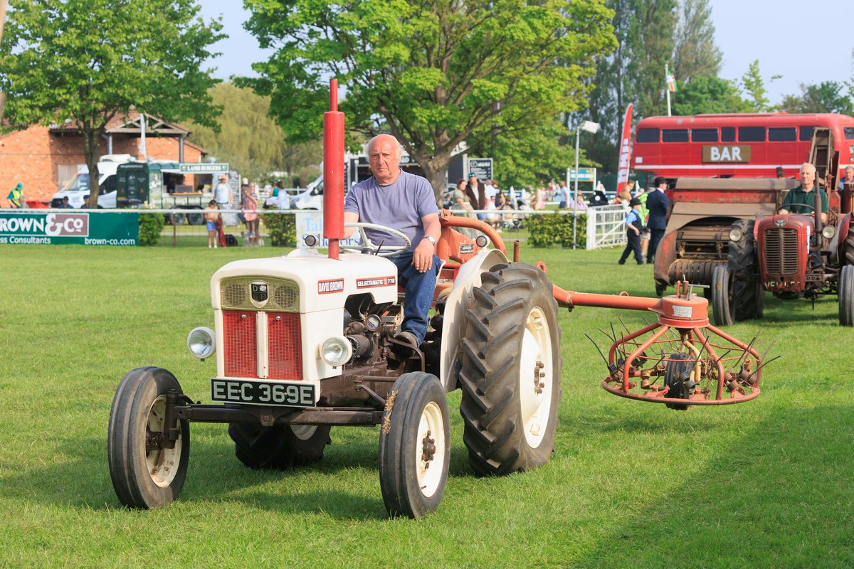 Notts County Show (@nottscountyshow) on Twitter photo Did you see all the vintage tractors on display? ๐ ๐
Did you have a favourite? Let us know in the comments, or share your pictures! ๐ธ
For all you vintage tractor fans, the <a href="/tractorshow/">Vintage Tractor Show</a> will be back at Newark Showground on 9-10 November ๐
#NCS2024 Did you see all the vintage tractors on display? ๐ ๐
Did you have a favourite? Let us know in the comments, or share your pictures! ๐ธ
For all you vintage tractor fans, the <a href="/tractorshow/">Vintage Tractor Show</a> will be back at Newark Showground on 9-10 November ๐
#NCS2024