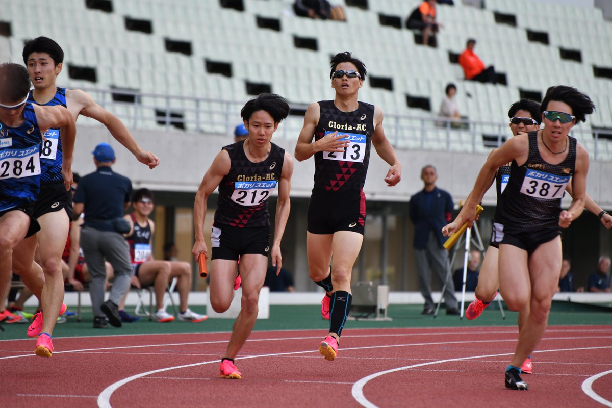 kansai_TandF's tweet photo. #関西実業団選手権
男子 ４×４００ｍの様子です！
～その2～

★気になったらフォローお願いします★
https://t.co/TJs9igCpWw

#KANSAIPRIDE #関西から世界へ
#驚異的 https://t.co/t1R1vA0yTQ