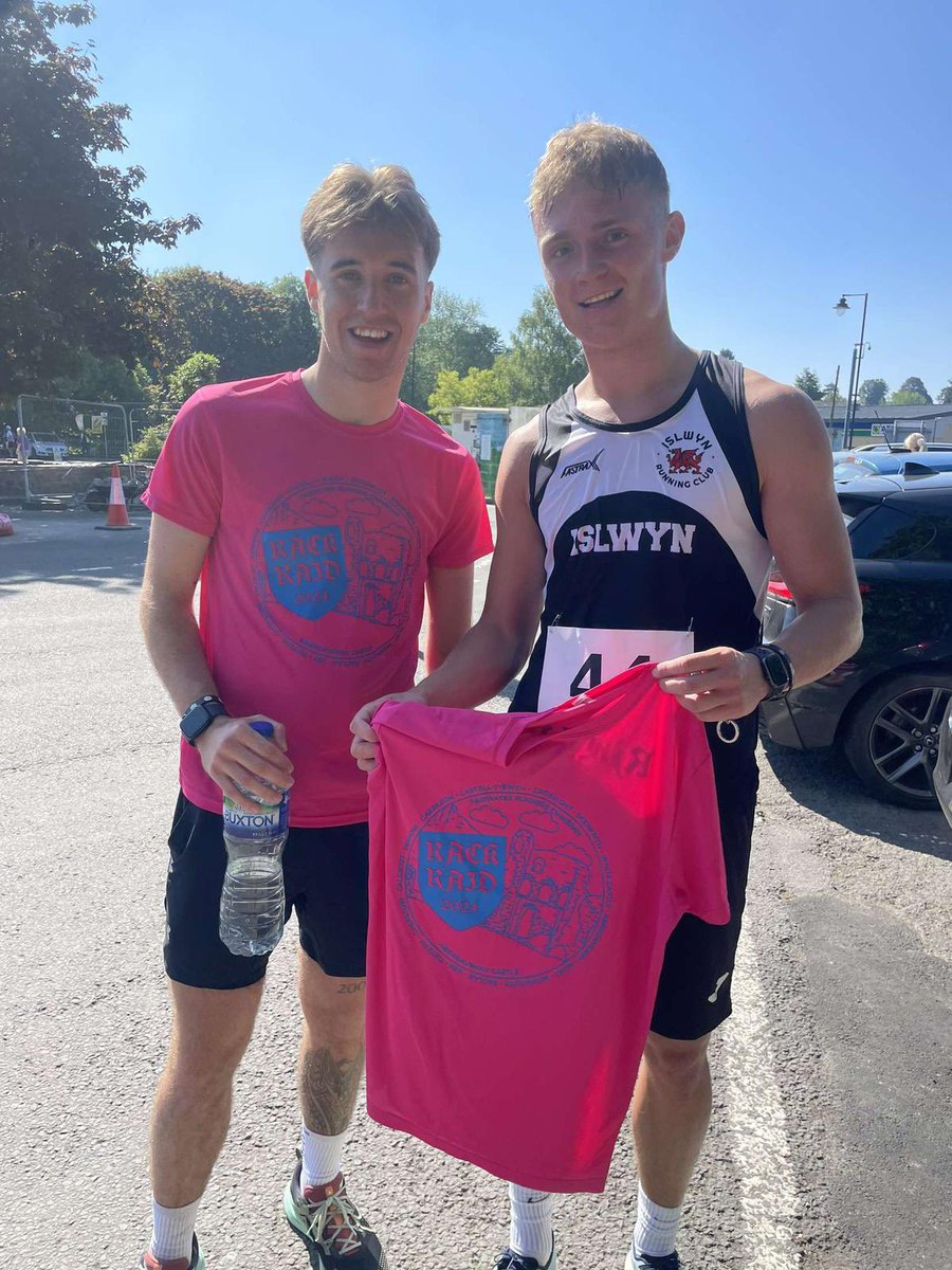 KateLine6's tweet image. Fabulous running this morning @linealex3 with a superb 2nd place 🥈 in your leg of the ‘Rack Raid’ relay. 💙 Very proud of you X 💙 🏃