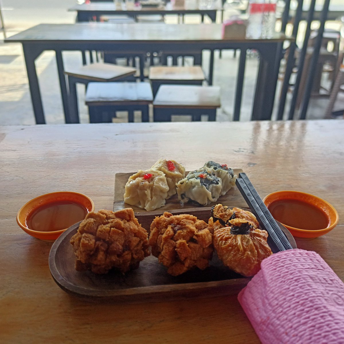 cutwardatul92's tweet image. #realme6