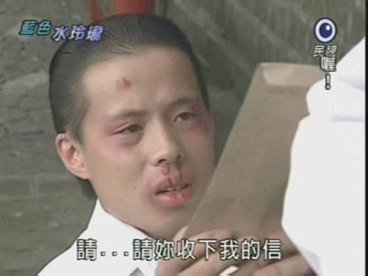 MI_KU_MI_mit's tweet photo. 這東西我還能畫到第三批我的天……腦子在催我畫一些正經的圖但我的手只想畫梗圖🥹
原圖放這裡，好像意外地被我湊出了兩組不同的情境我要笑死 https://t.co/kWcf1ICD8g