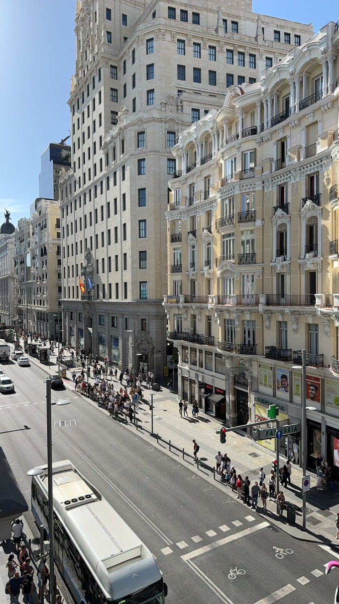 Nice_Catchu's tweet photo. foto aleatoria de Madrid . 📍 https://t.co/yBzdf2LLSl
