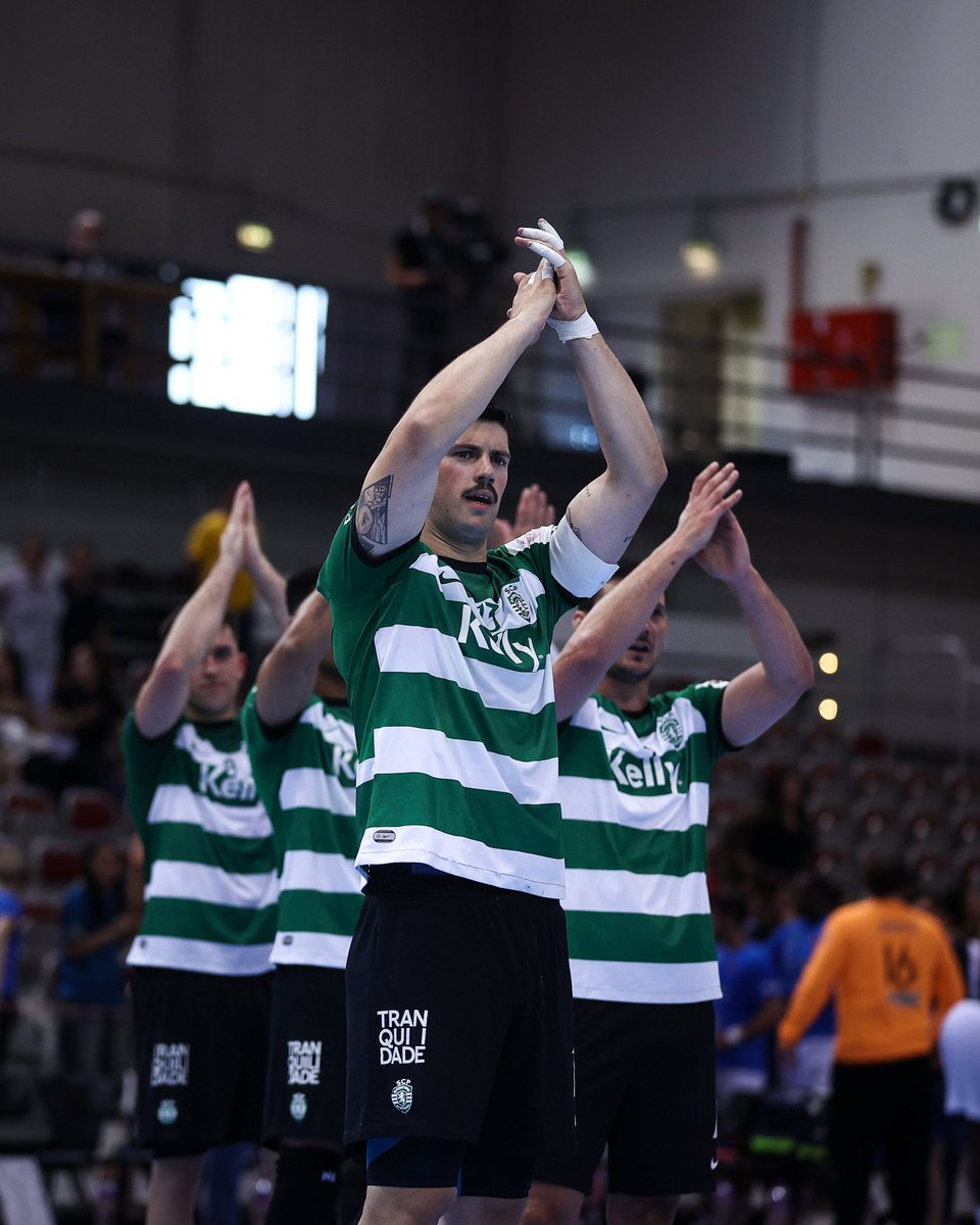 SportingCP's tweet image. Domingo de Clássicos para as #ModalidadesSCP 🔥 Vamos apoiar os nossos Campeões 💪

#HóqueiSCP 🆚 FC Porto ⏰ 16h00 🎫 bit.ly/3X9xosa 📺 Sporting TV  
#AndebolSCP 🆚 FC Porto ⏰ 17h30 🎫 Últimos bilhetes à venda por 12€ nas bilheteiras do Estádio José Alvalade 📺 RTP 2