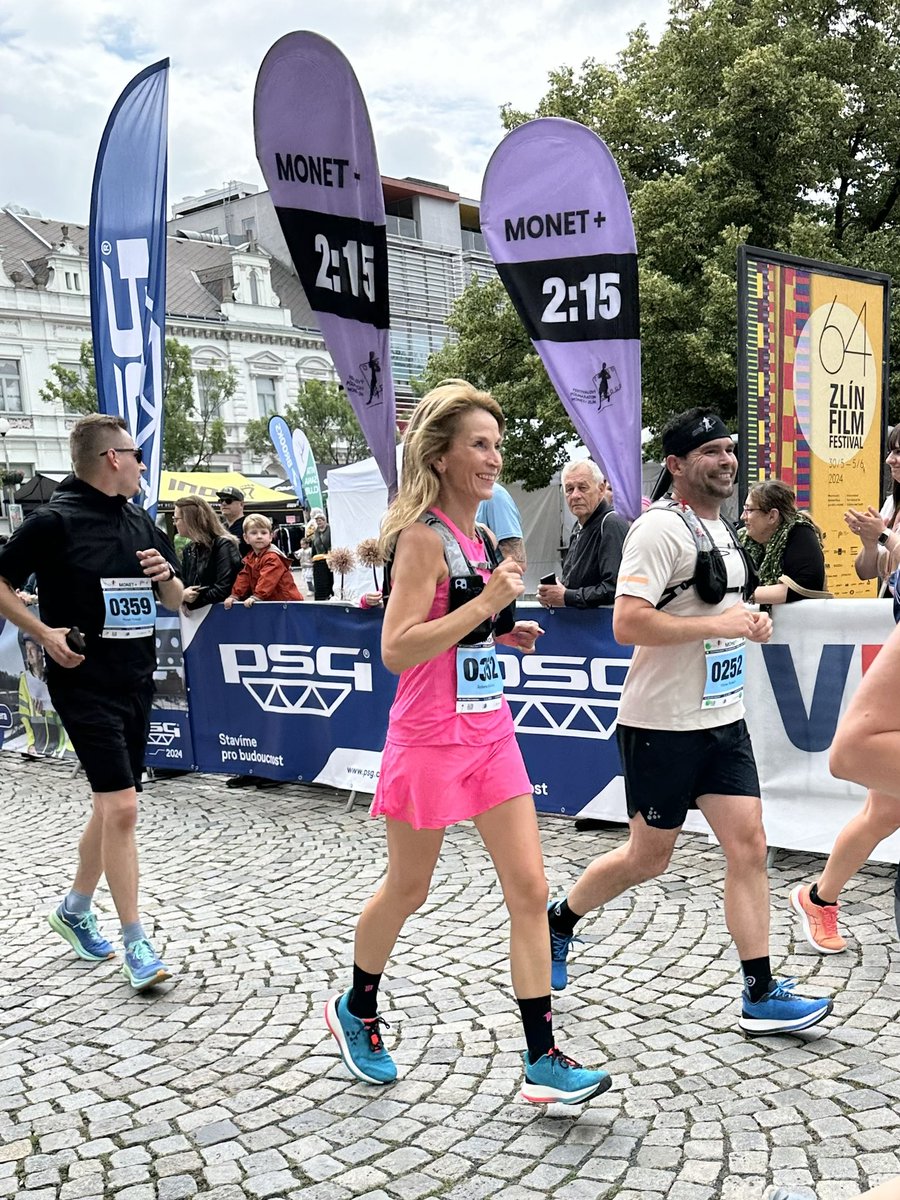 yetirhodanus's tweet photo. Everybody is a winner🥇 in the Zlin halfmaraton today, bravo runners 🏃🏼♀️➡️🏃🏼♂️#pulmaraton #halfmaraton #zlin #moravia #filmfestzlin @VisitCZ https://t.co/kjjZLUpLxj