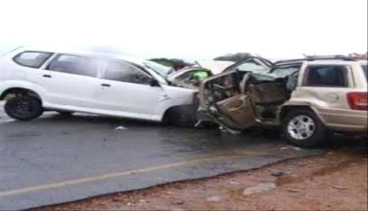 suhailchannel's tweet photo. الحوادث المرورية تودي بحياة 25 شخصا وتصيب 255 آخرين خلال شهر
https://t.co/p8KQmGBBai
#سهيل #اليمن https://t.co/XvXfHLlSbW