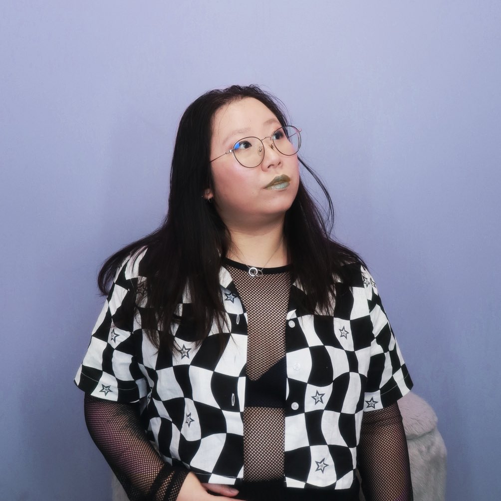 fromstudiokay's tweet photo. ✨STORE UPDATE✨

My store has been updated with everything I have available including the Long Starry Cardigans, a handful of Strawberry Pinafores and ALL my new button-up designs!! https://t.co/o25L4nb2rY