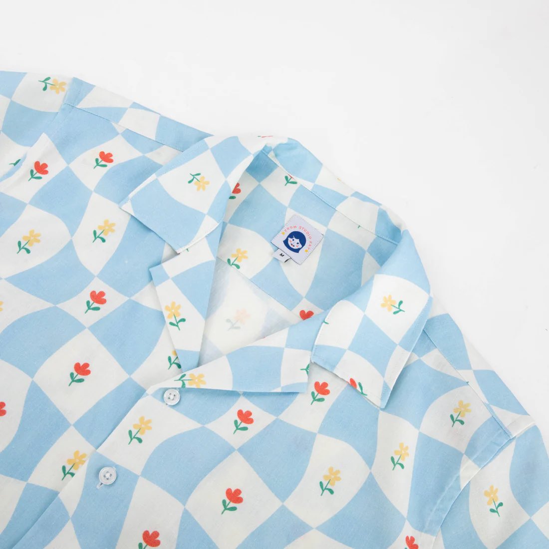 fromstudiokay's tweet photo. ✨STORE UPDATE✨

My store has been updated with everything I have available including the Long Starry Cardigans, a handful of Strawberry Pinafores and ALL my new button-up designs!! https://t.co/o25L4nb2rY