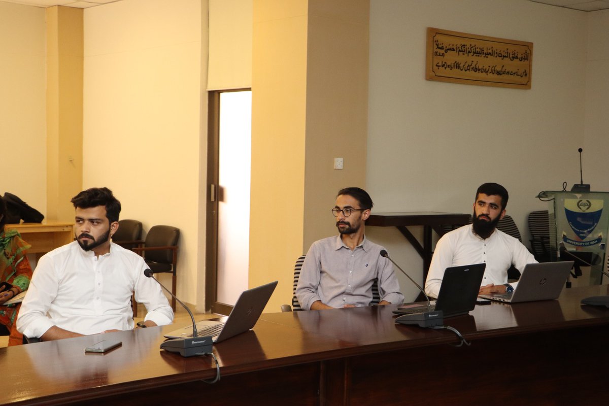 ypdcuwchapter's tweet photo. On May 31, 2024, the YPDC UW Chapter organized a comprehensive digital skills workshop for students. Led by Resource Person Ms. Areesha Maryam, Focal Person of DSA &amp; President of YPDC, the event aimed to empower students with essential skills to enhance their digital presence. https://t.co/ZiNM1E6nh6