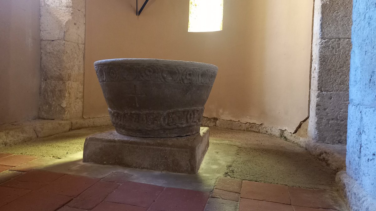 salamancartehis's tweet photo. Para muchos, un descubrimiento. San Pelayo en Arenillas de San Pelayo. Un buen comienzo para la segunda jornada de #FSR34 @amigosromanico #FSMLR @cylromanica @LaHuellaRomnica @Crispi_6 https://t.co/mRxGxvxLf0