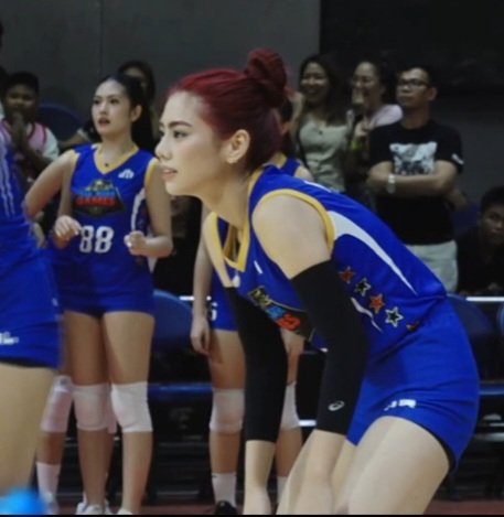 itsmjyourfav's tweet photo. Grabe kana Mikhaela Janna Jimenea Lim!!! Una palang umaariba na si red hair volleyball player!❤️ #bini #mikha #direklauren #supportivefather #allstargames2024 diko na alam kung si sheena yan or chie😓😭 but ung nakita ko nung una is si shee kasi goodluck lady setters! And spiker https://t.co/nKSDTn3mvV