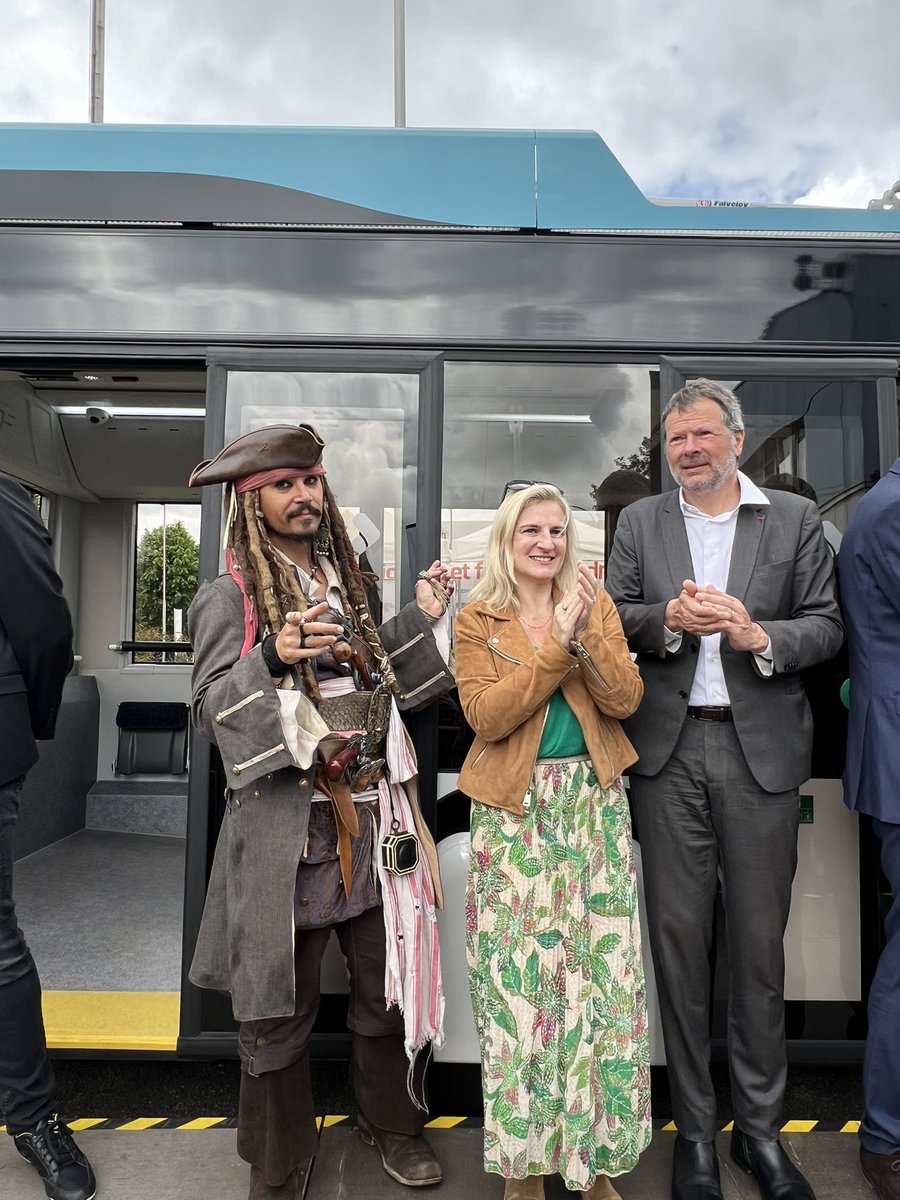 Valérie Debord tweet media