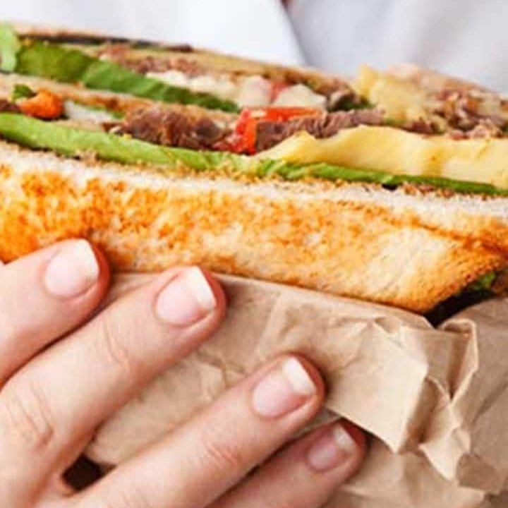 NDTVFood's tweet photo. 5 Tips For Mess-Free Sandwich Eating
https://t.co/B6HLRGyI7O
#Sandwich #Tips #MessFree https://t.co/9l4z9ZeakG