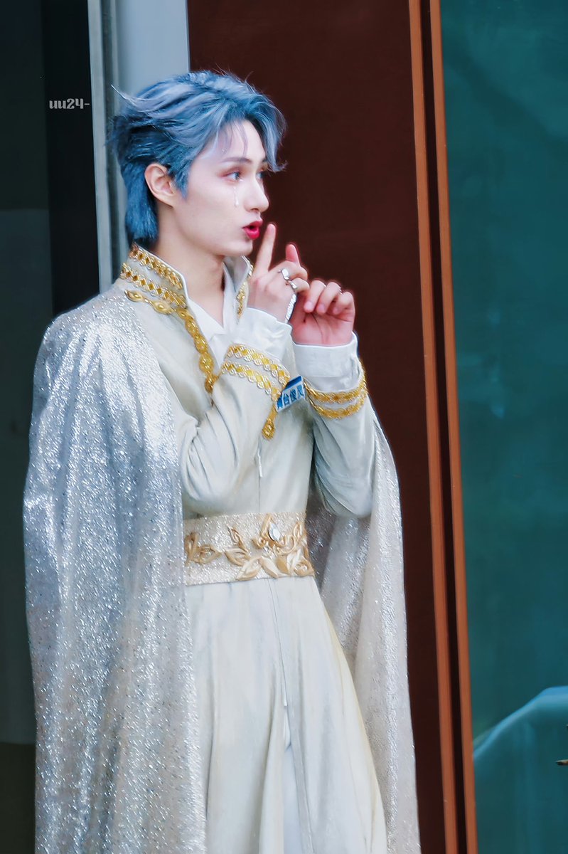he’s so pretty…