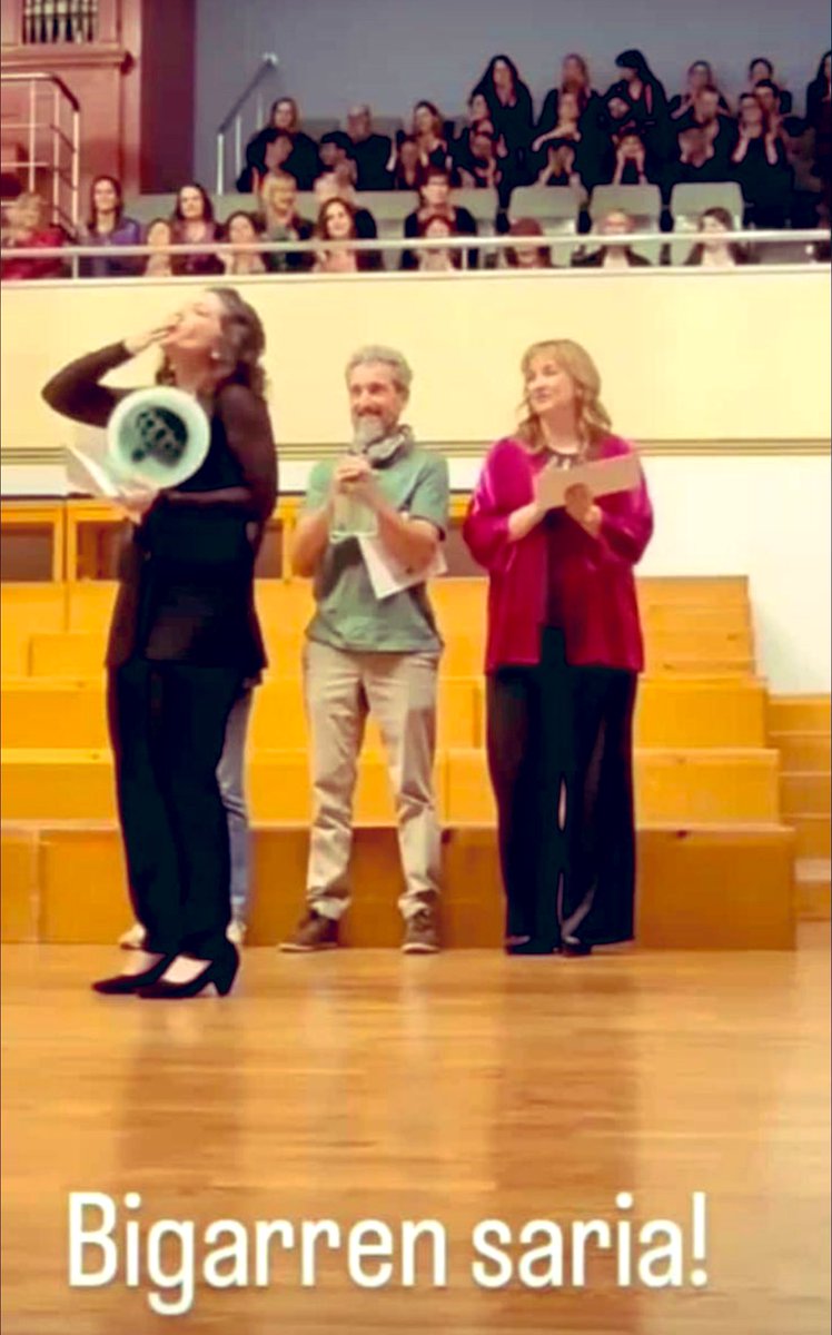 OrfeonBurgales's tweet photo. 🏆 2º PREMIO en el I Certamen Coral de #VitoriaGasteiz 

🌟Gracias @martapilarh y a todos los orfeonistas🌟

@IMCBURGOS @fecobur @Burgos2031 #corosburgos #mundocoral #certamencoral #certamencoralVitoriaGasteiz #VitoriaGasteiz  #coros #actividadcoral #premio #trabajoenequipo https://t.co/cRIUnALIj1