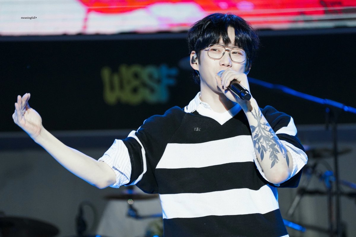 meaningfull_10's tweet photo. 240601 원주 에브리씽 페스티벌

기분 좀 더                                       좋아져볼까요?

#10cm #십센치 #권정열 https://t.co/TrKat5lntm