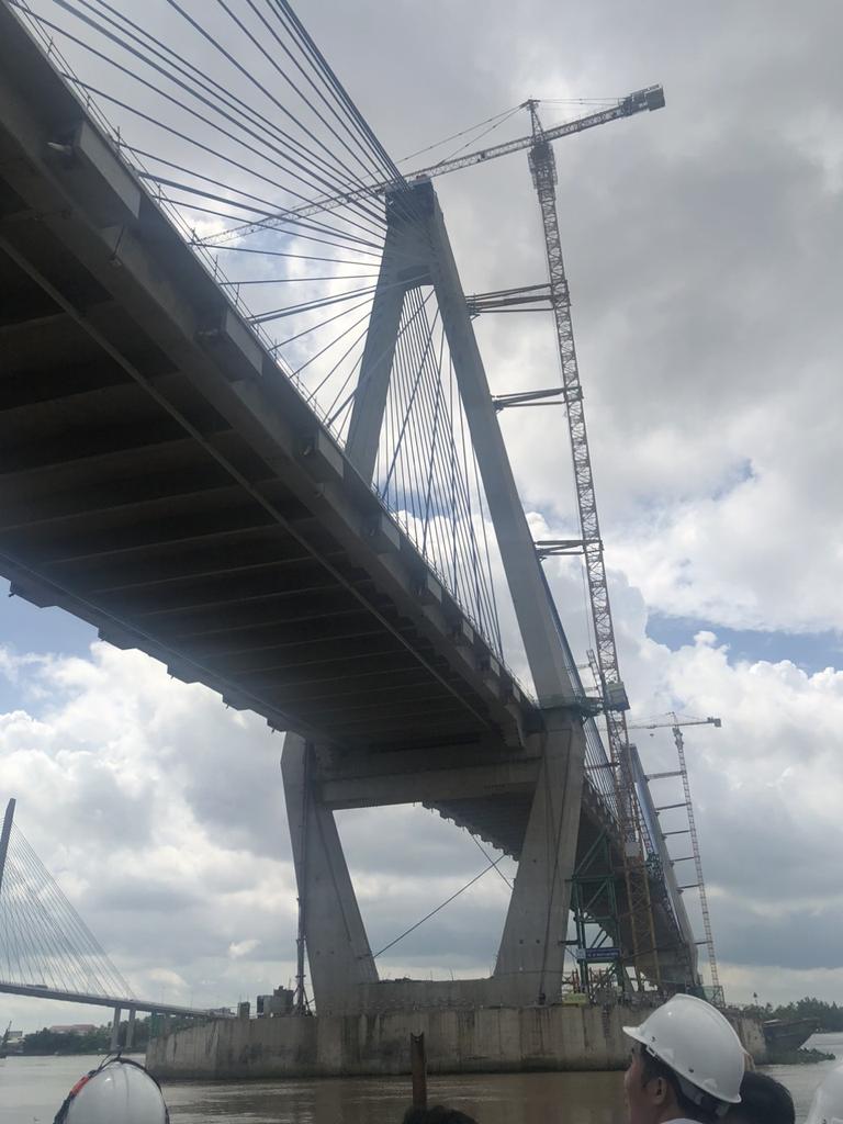 stark_hood's tweet photo. Cable-stayed fishing is a masterpiece of man.#bridge #photography #DylanHobbDesigner #Vietnam https://t.co/5KTyWYqLrI