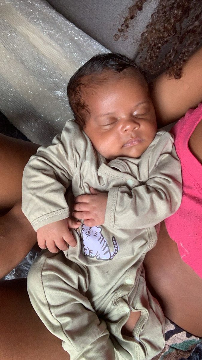 Thata_sucesso's tweet photo. Hj meu pretinho completa 1 mês 🥰🩵 https://t.co/lQBshPR7iN