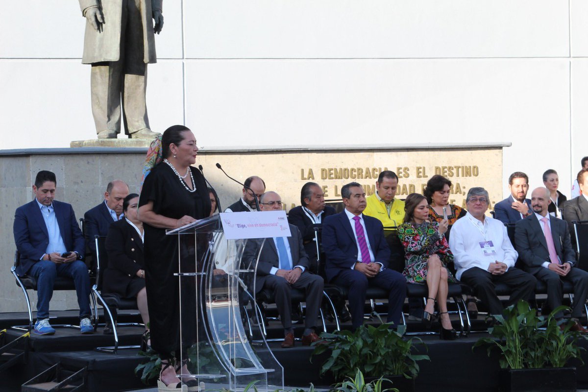 Montano_Ventura's tweet photo. Esta mañana el Consejo General del @INEMexico llevó a cabo el acto cívico previo al inicio del Proceso Electoral Federal 2024.
#VivamosLaDemocracia este #2DeJunio. https://t.co/zQ614TW2tr