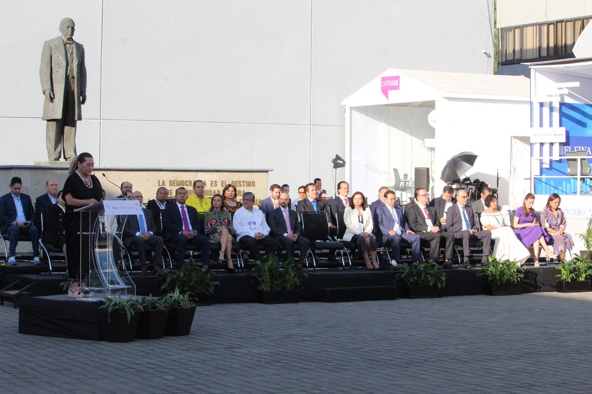 Montano_Ventura's tweet photo. Esta mañana el Consejo General del @INEMexico llevó a cabo el acto cívico previo al inicio del Proceso Electoral Federal 2024.
#VivamosLaDemocracia este #2DeJunio. https://t.co/zQ614TW2tr