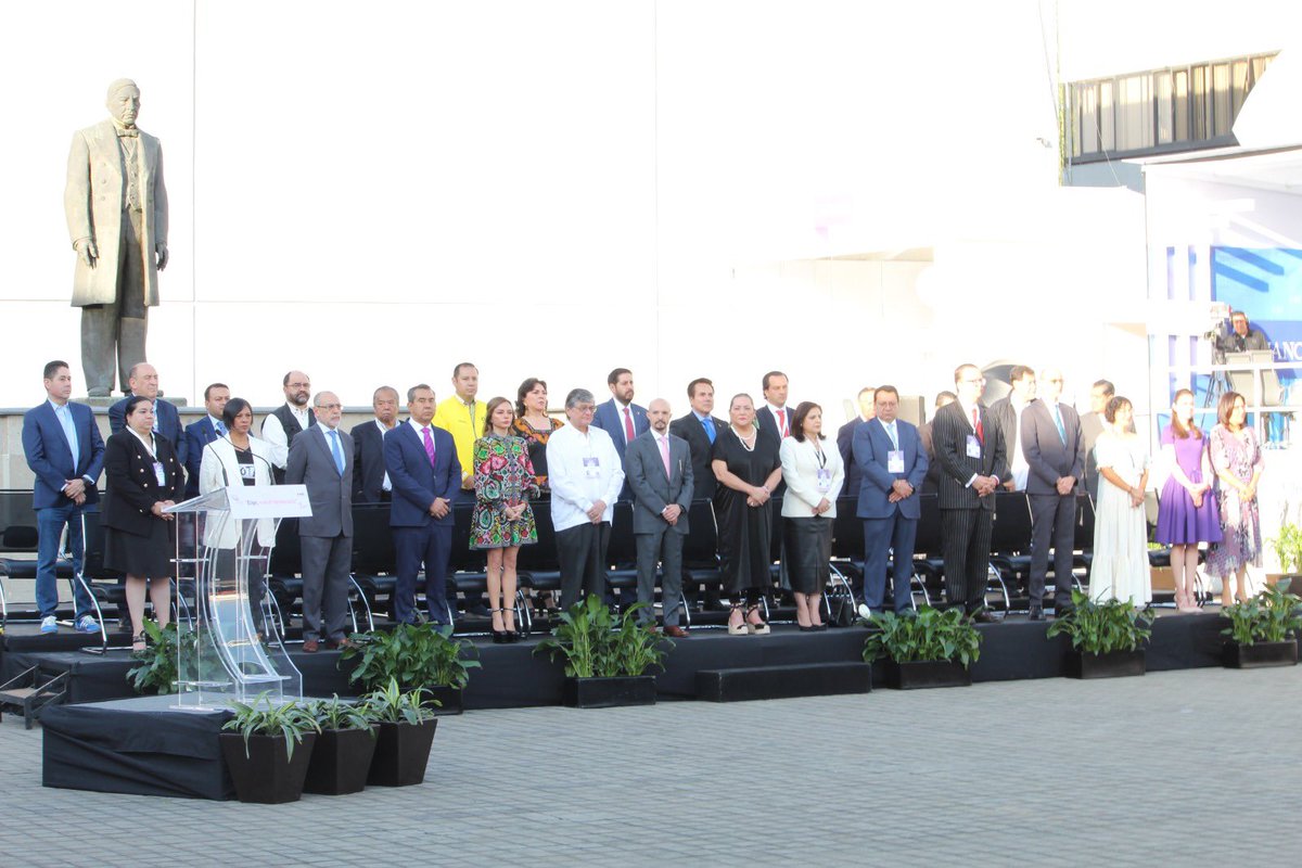 Montano_Ventura's tweet photo. Esta mañana el Consejo General del @INEMexico llevó a cabo el acto cívico previo al inicio del Proceso Electoral Federal 2024.
#VivamosLaDemocracia este #2DeJunio. https://t.co/zQ614TW2tr