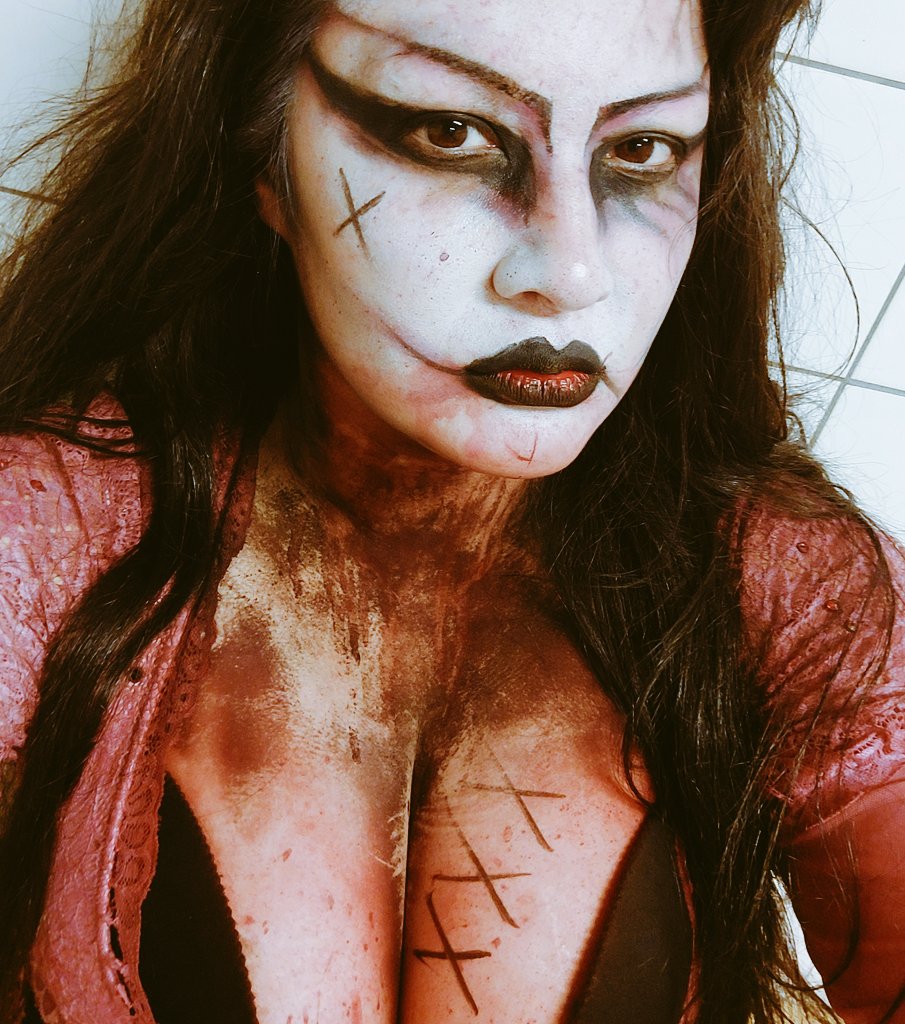 I am ready to pledge my fealty and allegiance to you, <a href="/realmelissaki/">Melissa Aki 🏴󠁧󠁢󠁥󠁮󠁧󠁿 🇰🇷 🇺🇲</a>...to learn your ways and to ensure that your presence is known throughout the wrestling world through my career.