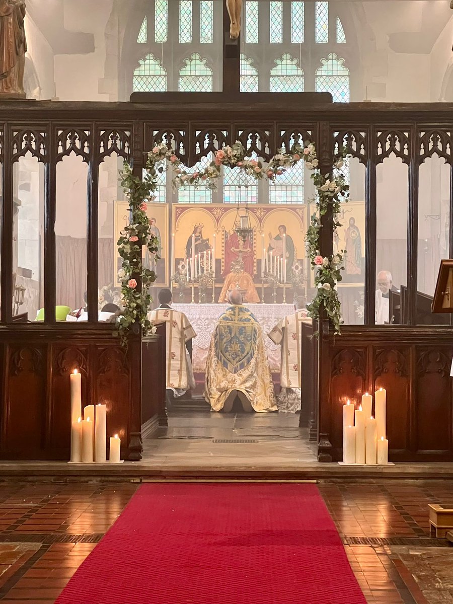 frdiego80's tweet photo. Corpus Christi in Houghton Regis
https://t.co/v2IWsTn8LW
#corpuschristi #jesus #faith #Eucharist #Mass #houghtonregis #dunstable #Luton #linmere #bidwellwest https://t.co/xcOCO4LULb