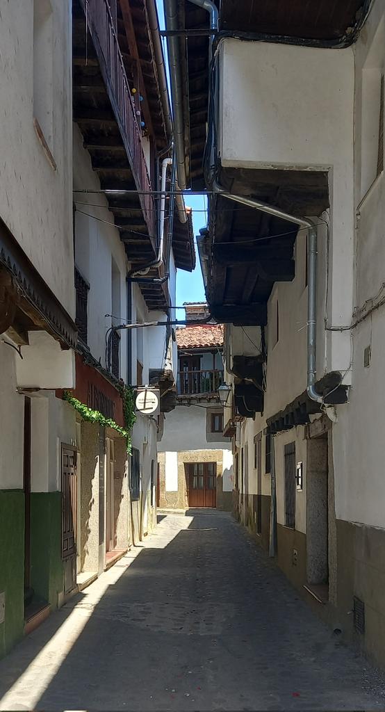 Hoy, el sol, la sombra, las calles...
Siempre #VillanuevaDeLaVera