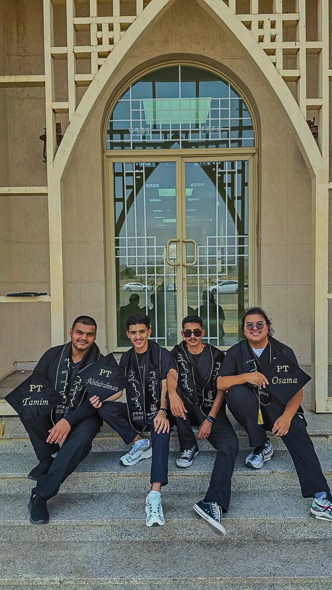 (🃏One way) 
قروب صار بالصدفة و اعتبرها من افضل الصدف الي ممكن صارت لي🤍
الحمدلله دائماً 🙏🏼
و الأن اقدر اقول رسمياً انا اخصائي 🎓✨