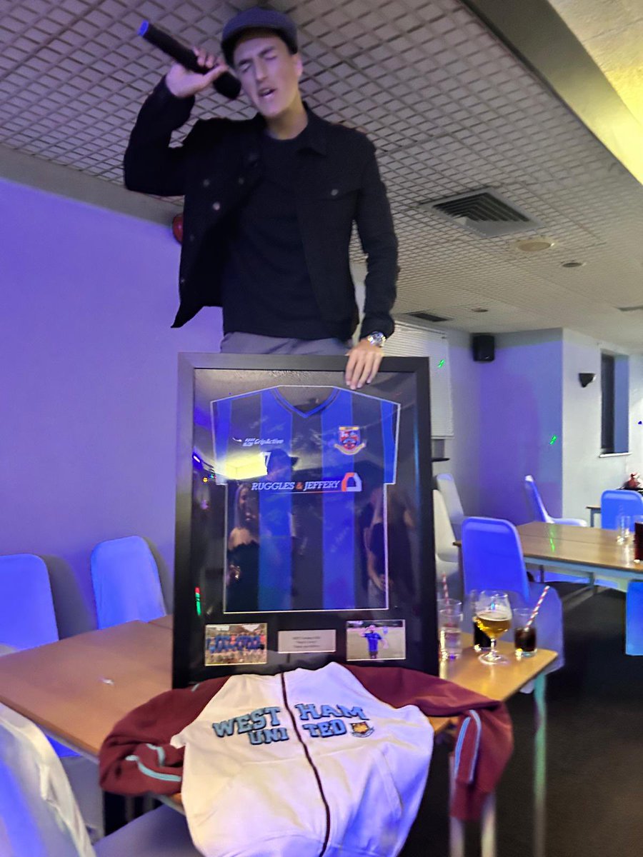 Burnham Ramblers Sunday tweet media