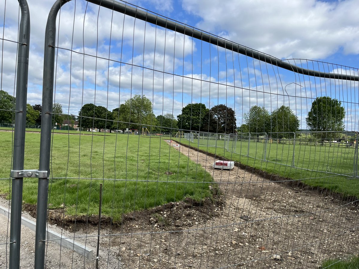 The development of Merstham Rec is progressing well(despite all the rain we’ve had recently)

Here’s some photos from yesterday showing path construction &amp; the start of groundwork for the new pavilion 

<a href="/BlakedownLandsc/">BlakedownLandscapes</a> 
<a href="/reigatebanstead/">Reigate & Banstead Borough Council</a> <a href="/TMLA3/">Turkington Martin</a> <a href="/HuntleyCT/">Huntley Cartwright</a> 

#Merstham