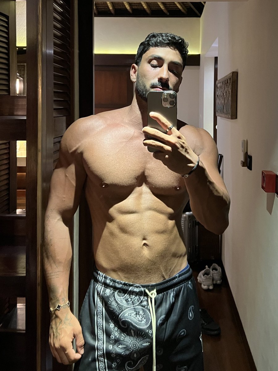 zayn dom simp @godadonisfan - Twitter Profile | Sotwe