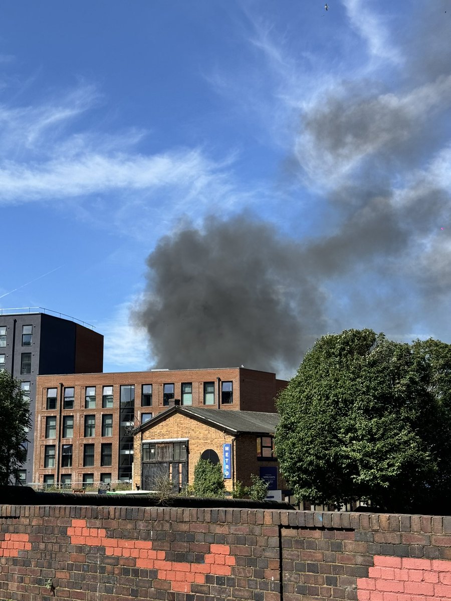 RonanandAlex's tweet photo. Smoke filling the skies again in Birmingham on lower tower street as a car truck is engulfed in flames! #birmingham #fire #birminghamnews @birmingham_live https://t.co/tXoAOKgRYQ