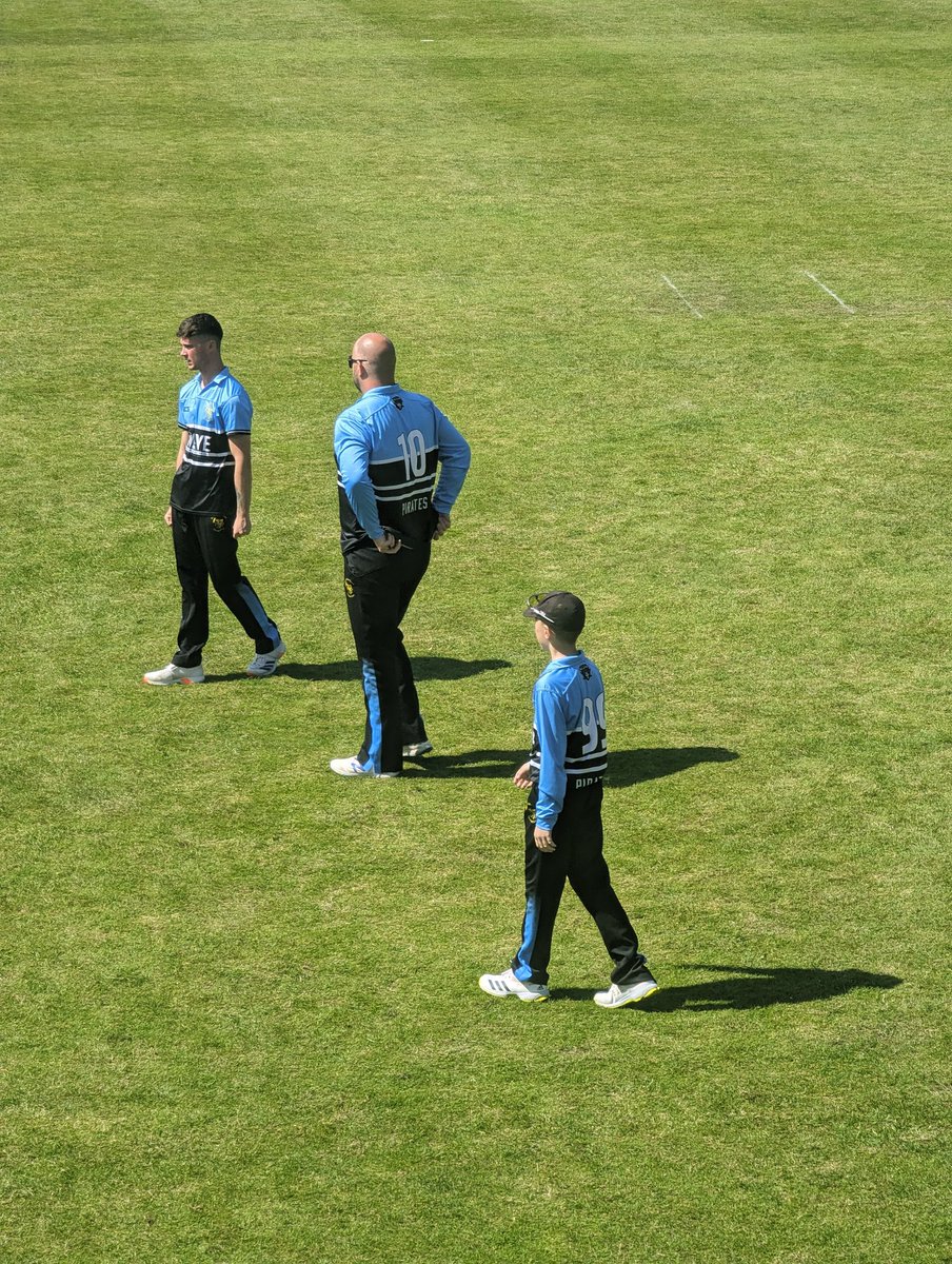 Great watching for a change 😂 bit of T20 action <a href="/PirateCricket/">Port Talbot Town CC</a> v <a href="/AmmanfordCC/">Ammanford CC</a>