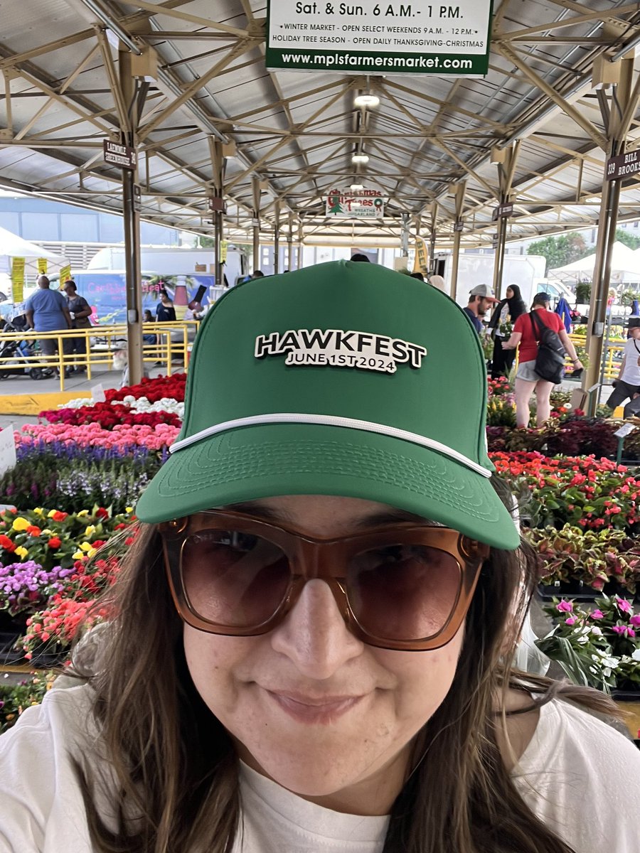 claradise612's tweet image. Only true rockstars rock on a Saturday but make it to the farmers market on Sunday #Hawkfest