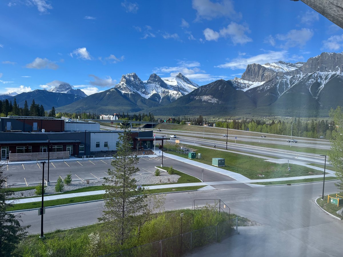JarodKary's tweet photo. The Majesty and Goodness of God.  I Woke up to this beautiful view this morning as I prepare to preach on the justice and mercy of God at Crossway Community Church in Canmore, AB. https://t.co/yjcawUqEqD