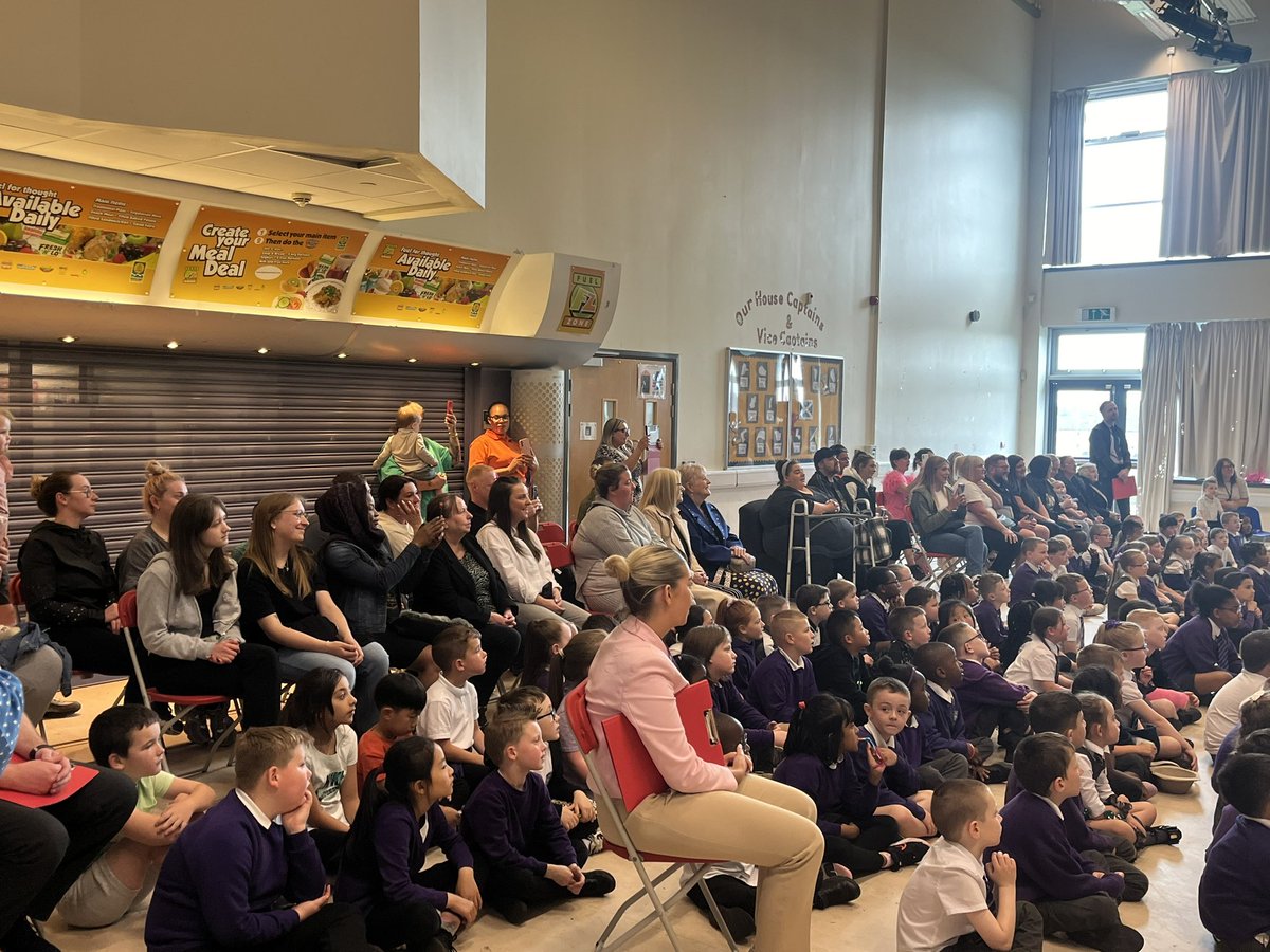 broadley_mr's tweet photo. What a wonderful display of knowledge on Friday at P2a’s Class Assembly! @MissDonald_StM must of been extremely proud to see her class explain facts, recite a poem and sing a song all about their topic, Knights &amp; Castles! Well done P2a @StMonicaMilton #confidentindividuals https://t.co/amqzZHq777