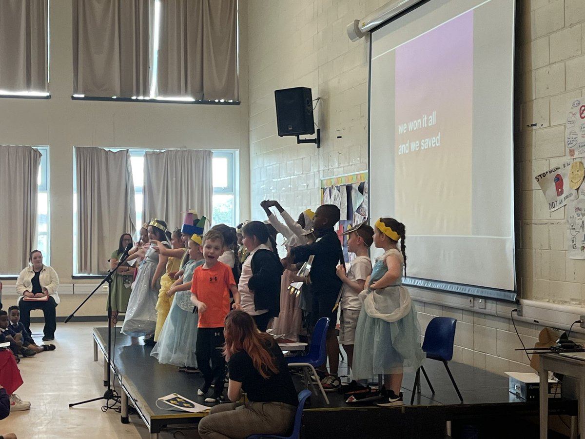 broadley_mr's tweet photo. What a wonderful display of knowledge on Friday at P2a’s Class Assembly! @MissDonald_StM must of been extremely proud to see her class explain facts, recite a poem and sing a song all about their topic, Knights &amp; Castles! Well done P2a @StMonicaMilton #confidentindividuals https://t.co/amqzZHq777