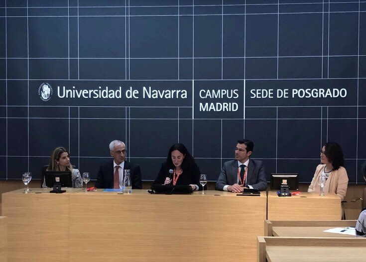 Celebramos el XX aniversario <a href="/mcpc_unav/">MCPC_UNAV</a> dialogando sobre inteligencia contextual con <a href="/EmilioLamo/">Emilio Lamo de Espinosa</a> 
Dias de agradecimiento a alumnos, alumni, profesores, consejo asesor, <a href="/GSPMgwu/">GSPMgwu</a>, aliados y al director <a href="/carlbarrera/">Carlos Barrera</a> Reconocimiento especial a los profesores con 20 años en el claustro