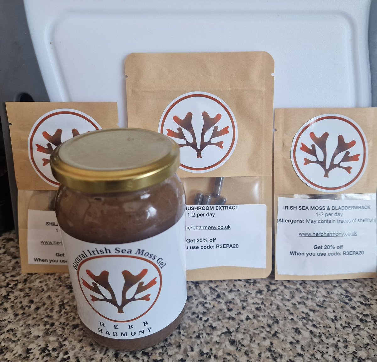 ReservoirJogs's tweet photo. #packruns organised by @R3EPA this morning. Forgot to take a pic but a top start to the day ! Run or walk come along to the next one, you won't regret it. Watch out on socials for the next one.
Some nice free samples from @herbharmonyltd too 👌
#runningwiththepack https://t.co/SXkq5NMLGX