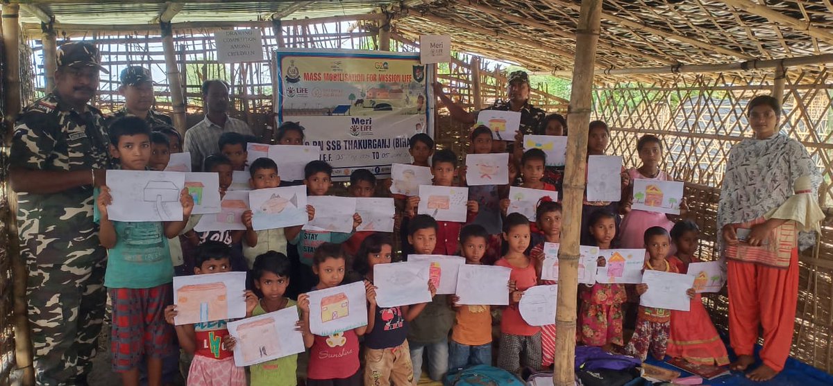 19BnSSB_INDIA's tweet photo. #19Bn SSB
 Organised Drawing competition  among children of nearest camp area  under Mass Mobilization of Mission Life by all coys of 19Bn SSB Thakurganj 
#Missionlife
@SSB_INDIA 
@SSBFTRSILIGURI 
@ssbshqranidanga https://t.co/zMrhDVayal