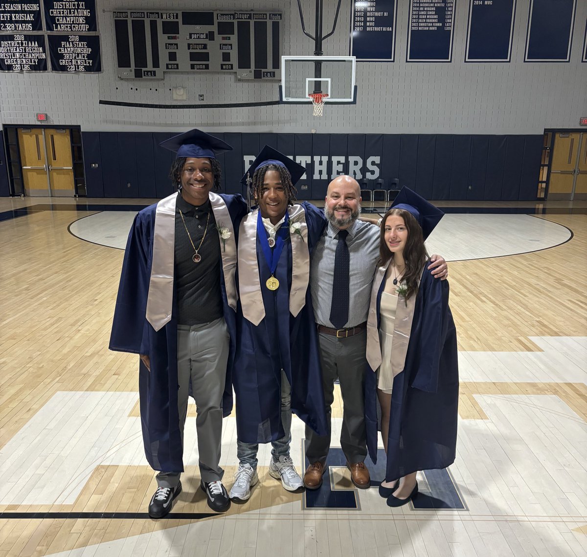 PmWestBball's tweet image. ☝🏽 more time in the place that made us family! Congratulations to Anthony Williams, Devin Artis, Nettie Phelan &amp;amp; Starr Walker! Pocono Mountain West Class of 2024! We love you guys! #JOY #WEstFAM 🏔️💜