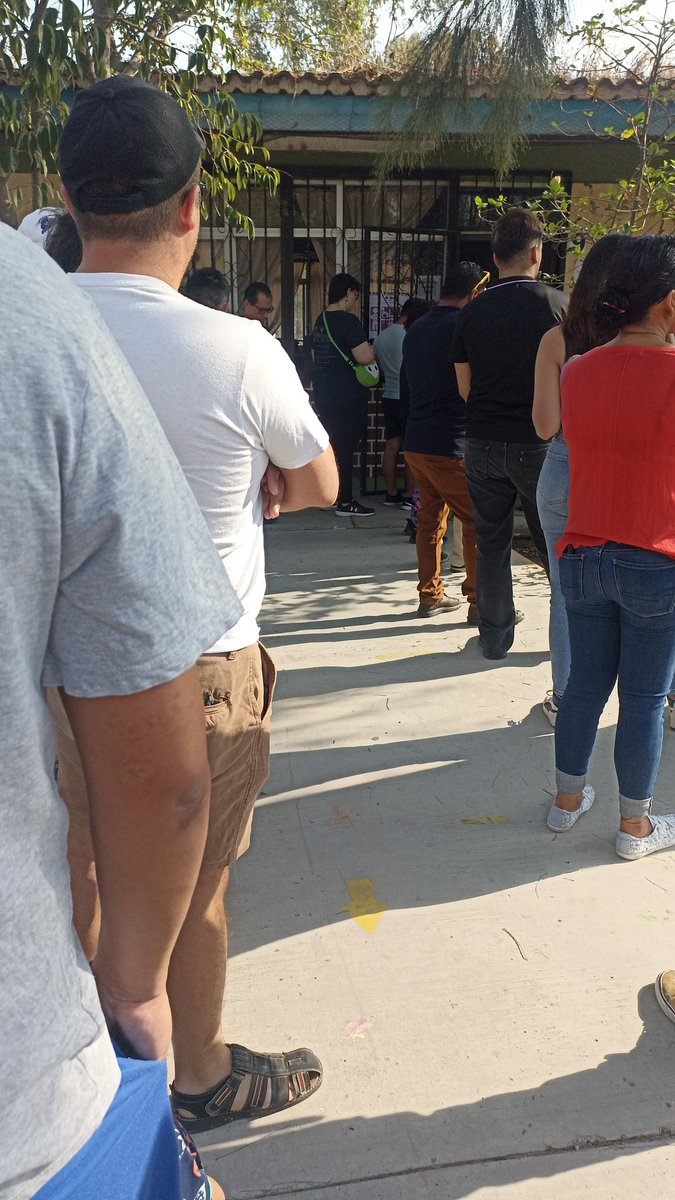 PenelopeGdl's tweet photo. @goliveros En Parques de Tesistan en Zapopan , apenas empezaron a las 8:50am, muy mal organizados 🙄🫤 https://t.co/wHwUMbKaiO