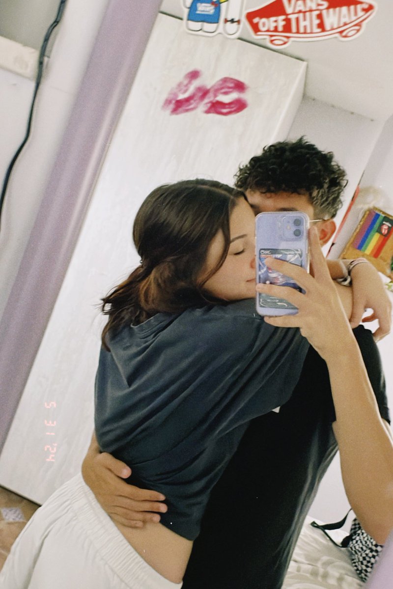 mas que a nadie.💙