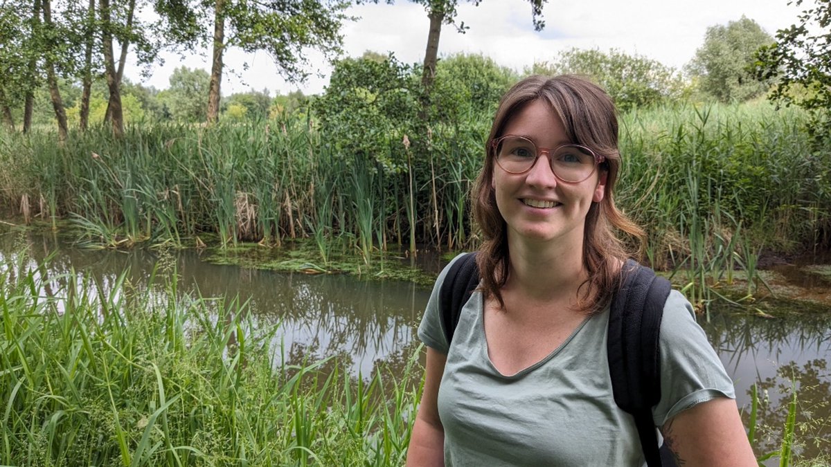 PaulvdVijver's tweet photo. #Oevers | Laat staan die snor! Dat helpt de biodiversiteit
💧@VroegeVogels met Cato v Houten: https://t.co/A7NR71TVhL @vlinderNL
💧@ToekomstNatuur over watergangen: https://t.co/O00ZzbjYgF @birdingstip
💧Stuur jouw snorfoto in: https://t.co/U0tKwqSBAU Foto links is van @JPKalkman https://t.co/02g0GjQqUL