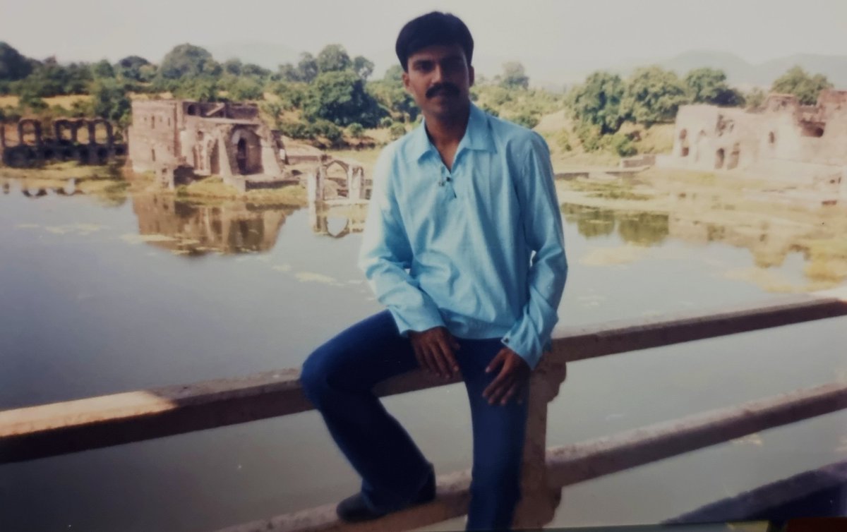 dhruman39's tweet photo. #Yearsback... around 2003!
What an amazing #trip it was and one of the few phtographic #memories !!
At #JahajMahal, #Mandu!!
@MPTourism
#recollection #memoreisrevisited #life #travelling #madhyapradeshtourism https://t.co/zbwR3viVgv