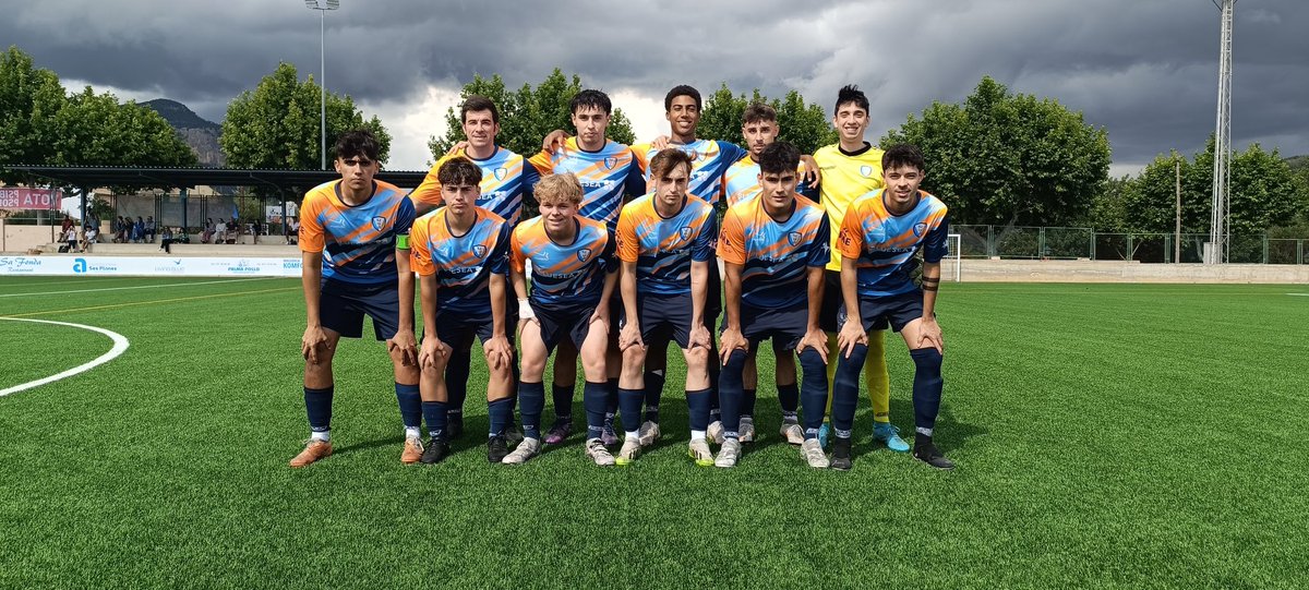 Arranca el partido contra el <a href="/playasdcalvia/">Platges de Calvià</a> , buscamos una plaza en la final de la Copa FFIB Regional Mallorca. Vamos ViVA 💪💙🩵🧡
<a href="/FFIB_oficial/">FFIB</a> <a href="/FutSalRFEF/">Futsal RFEF</a> <a href="/rfef/">RFEF</a> #lacopa #futbolamateur