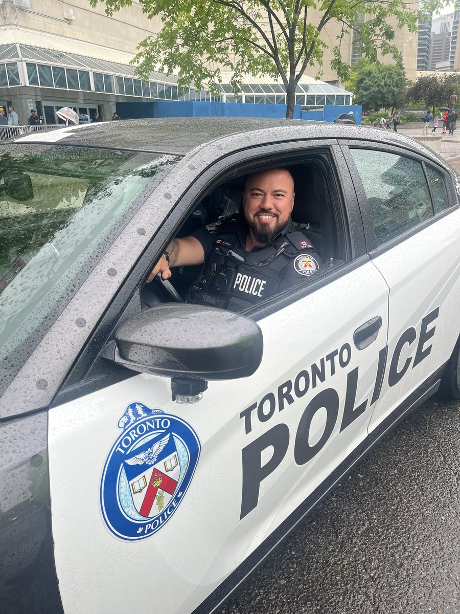 OfficerPapadopoulos tweet media