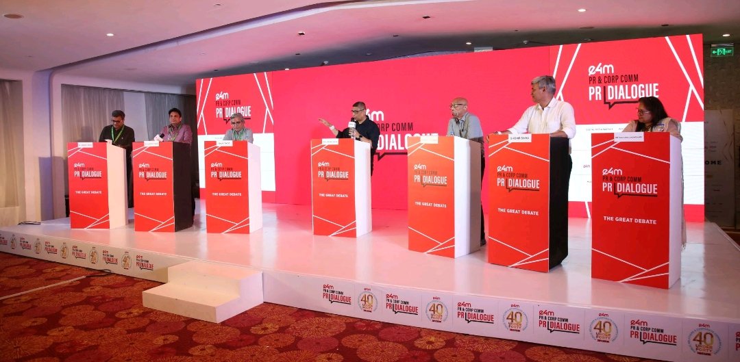 Probasibangali's tweet image. I am honored to be the session chair for the #PRDebate, "Do collaborations between journalists and PR professionals improve or impair public information?"🎤at the e4m PR and Corp Comm Dialogue 🎙  

I want to thank @e4mtweets @anuragbatrayo @nawalahuja &amp;amp; @karanbhatias for