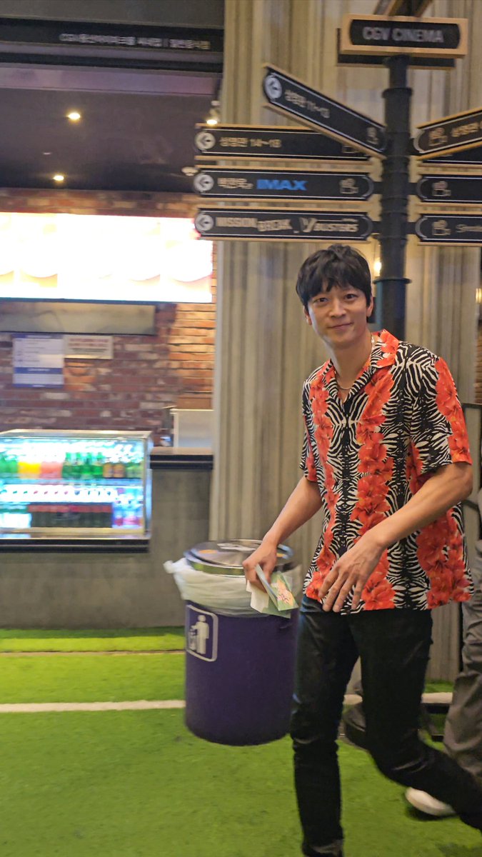 휀걸들 편지 읽어본 흔적😭😭
#강동원 #설계자